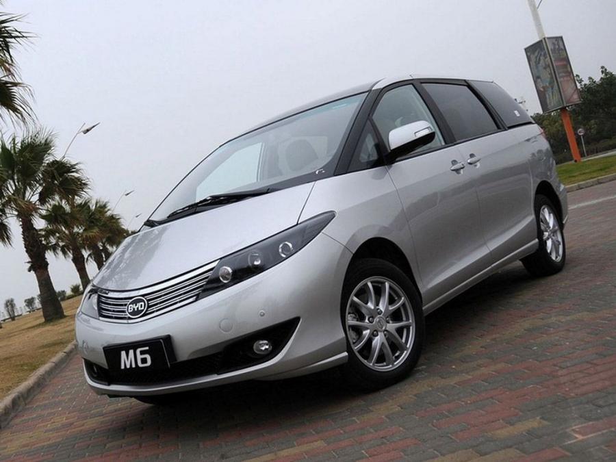 BYD M6 2011 года  (фото 1 из 4)